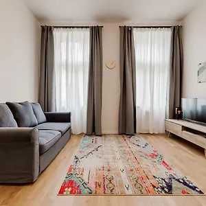 Appartement My Stepanska, Praag