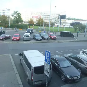 Appartement Ng, Praag